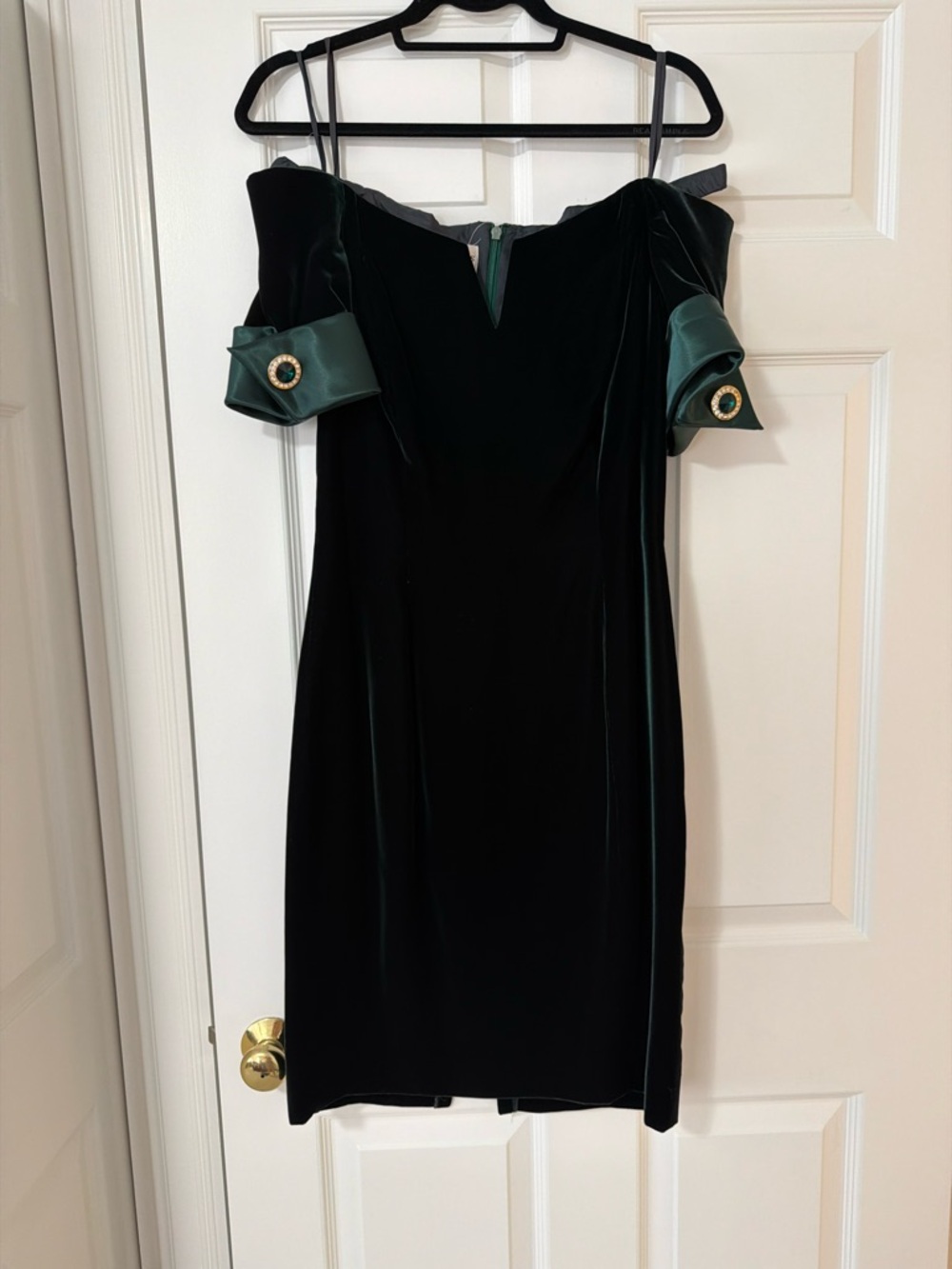 Off-Shoulder Velvet Mini Dress in Deep Green